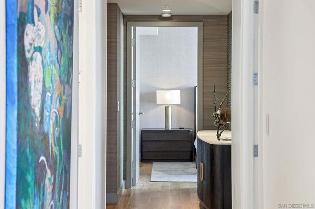 1325 Pacific Highway 2804, San Diego, CA 92101