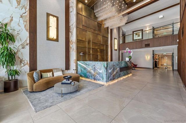 1325 Pacific Highway 2804, San Diego, CA 92101