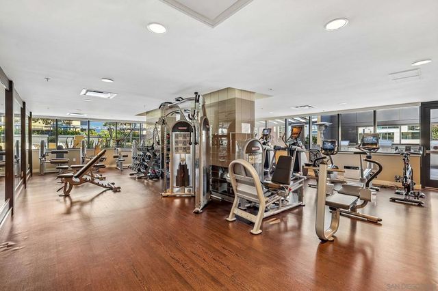 1325 Pacific Highway 2804, San Diego, CA 92101