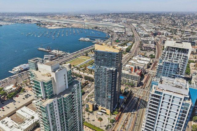 1325 Pacific Highway 2804, San Diego, CA 92101