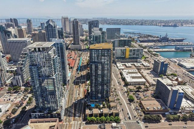 1325 Pacific Highway 2804, San Diego, CA 92101