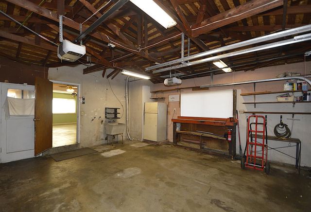 2515 N Channing Way, Fresno, CA 93705