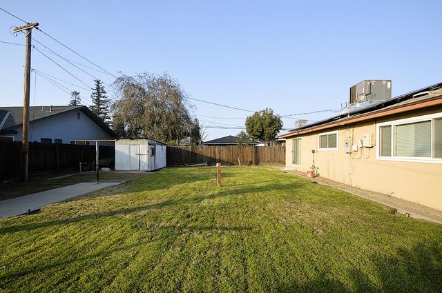 2515 N Channing Way, Fresno, CA 93705