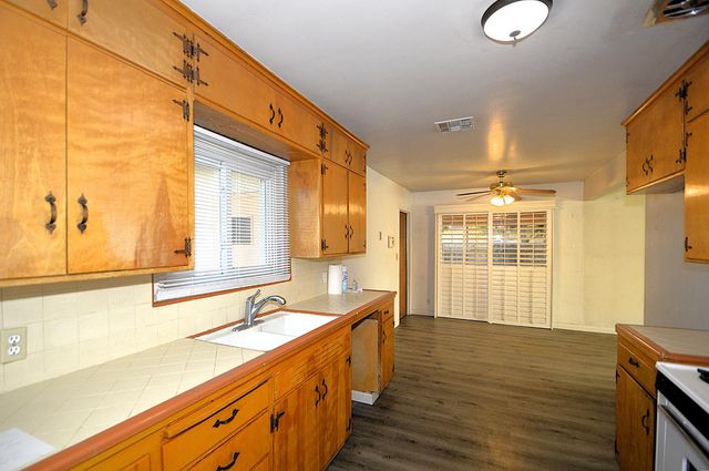 2515 N Channing Way, Fresno, CA 93705