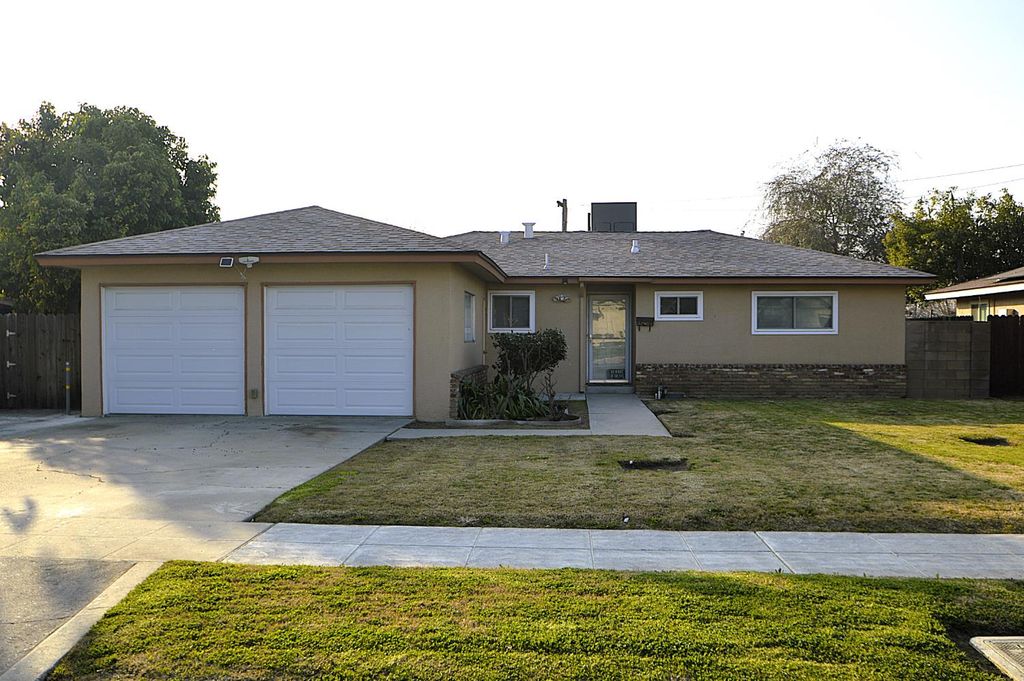 2515 N Channing Way, Fresno, CA 93705