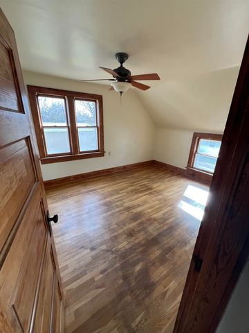 1112 N Poplar, Newton, KS 67114