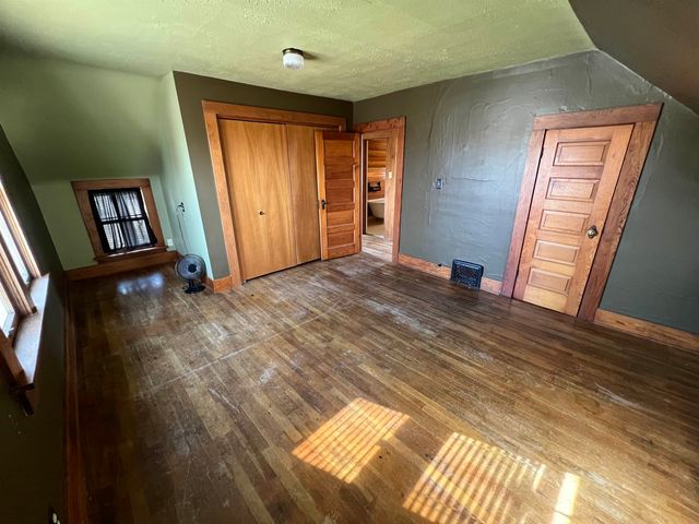 1112 N Poplar, Newton, KS 67114