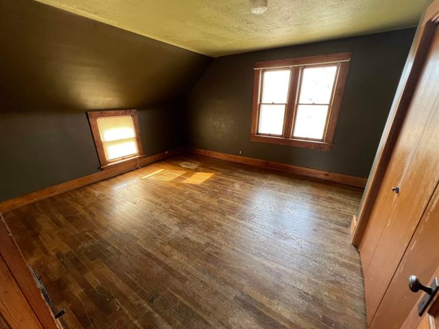 1112 N Poplar, Newton, KS 67114