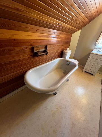 1112 N Poplar, Newton, KS 67114