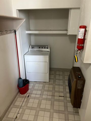 1112 N Poplar, Newton, KS 67114