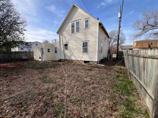 1112 N Poplar, Newton, KS 67114