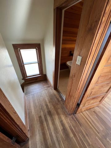 1112 N Poplar, Newton, KS 67114