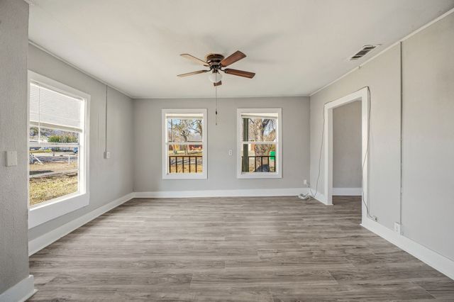 1250 W Groesbeck Street, Stephenville, TX 76401