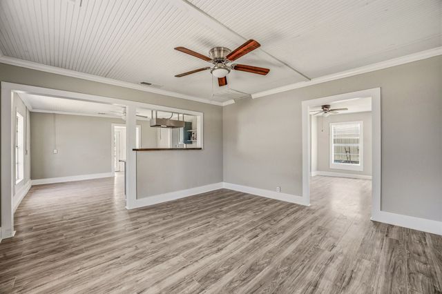 1250 W Groesbeck Street, Stephenville, TX 76401