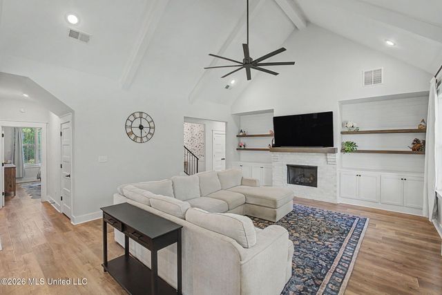 34 Fairview Trail, Byhalia, MS 38611