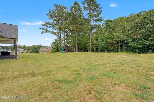 34 Fairview Trail, Byhalia, MS 38611