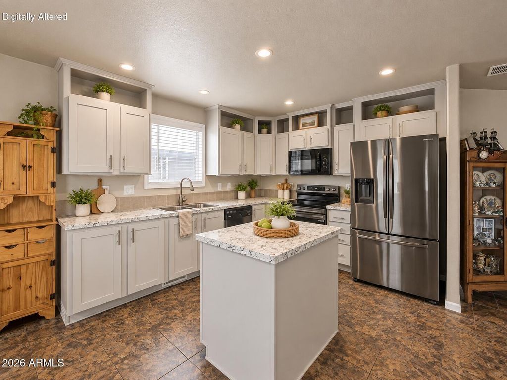 10960 N 67TH Avenue 217, Glendale, AZ 85304 — photo 2