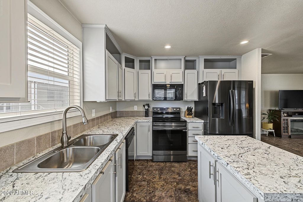 10960 N 67TH Avenue 217, Glendale, AZ 85304 — photo 5