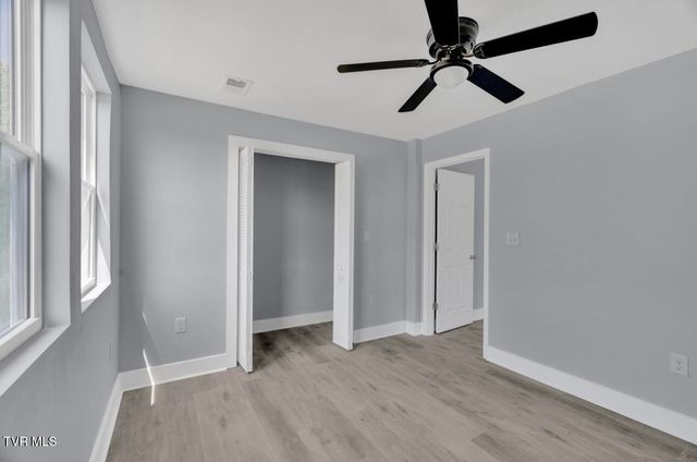 1246 East Center Street, Kingsport, TN 37660