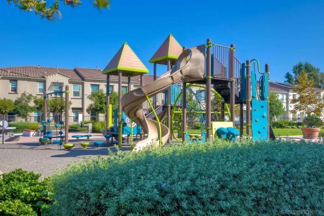 4131 Vela Way, Oceanside, CA 92057