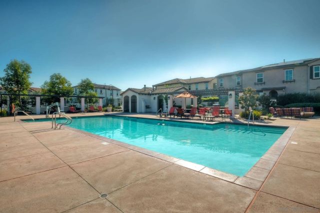 4131 Vela Way, Oceanside, CA 92057