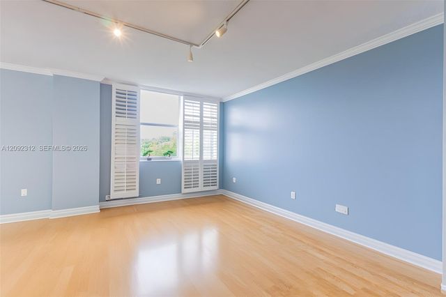 11111 Biscayne Boulevard 6B, Miami, FL 33181