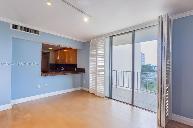 11111 Biscayne Boulevard 6B, Miami, FL 33181