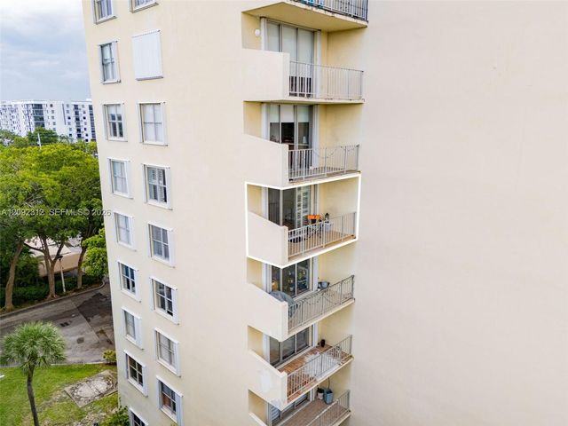 11111 Biscayne Boulevard 6B, Miami, FL 33181