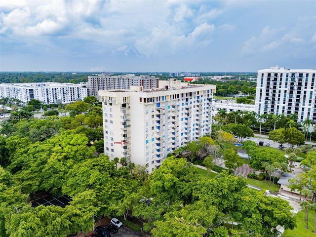 11111 Biscayne Boulevard 6B, Miami, FL 33181
