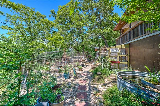 1387 County Road 306, Berryville, AR 72616