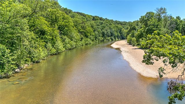 1387 County Road 306, Berryville, AR 72616