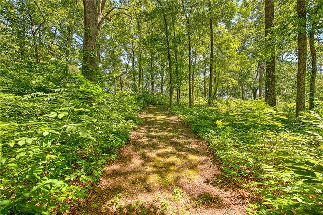 1387 County Road 306, Berryville, AR 72616