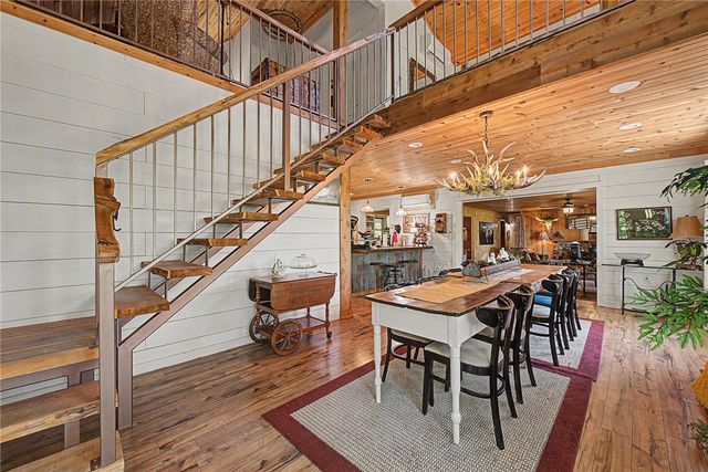 1387 County Road 306, Berryville, AR 72616