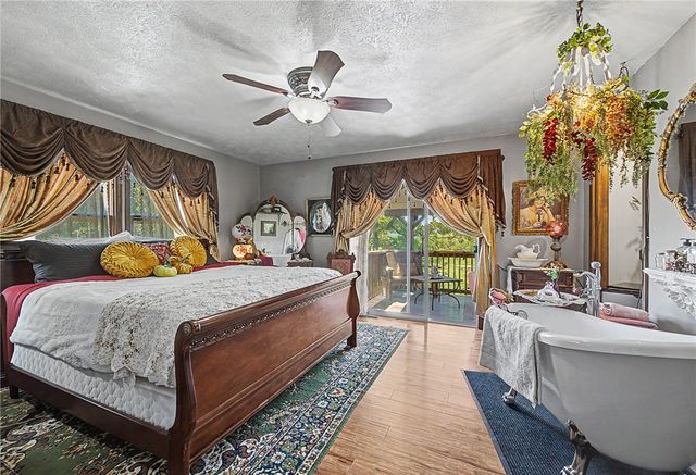 1387 County Road 306, Berryville, AR 72616