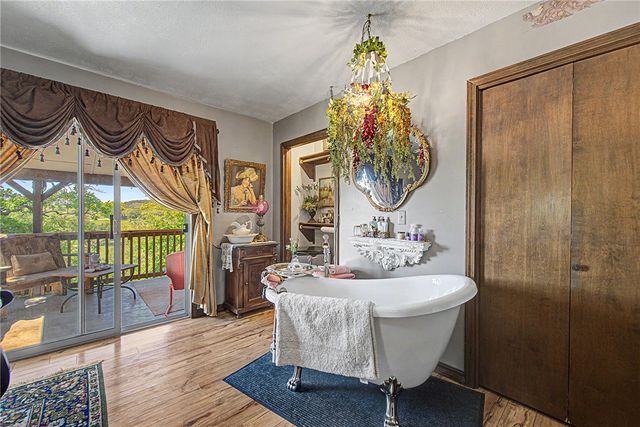 1387 County Road 306, Berryville, AR 72616