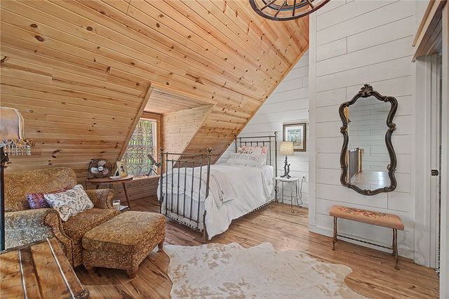 1387 County Road 306, Berryville, AR 72616