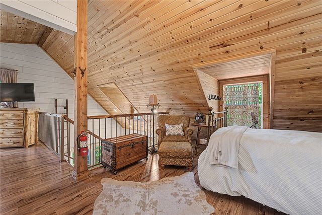 1387 County Road 306, Berryville, AR 72616