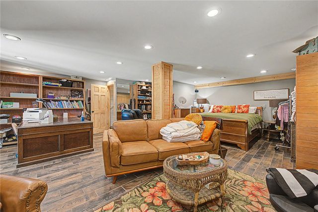 1387 County Road 306, Berryville, AR 72616