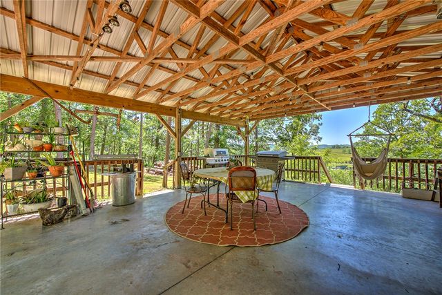 1387 County Road 306, Berryville, AR 72616