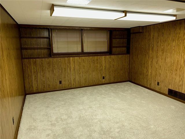 3700 Randall Drive, Independence, MO 64055