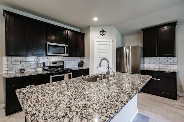 13005 Oleander Bay Lane, La Marque, TX 77568