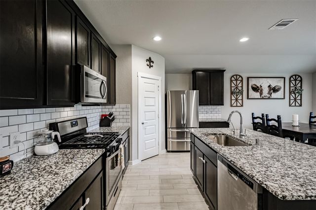 13005 Oleander Bay Lane, La Marque, TX 77568
