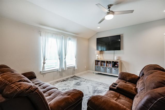 13005 Oleander Bay Lane, La Marque, TX 77568