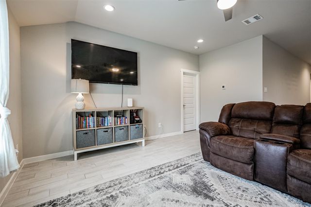13005 Oleander Bay Lane, La Marque, TX 77568