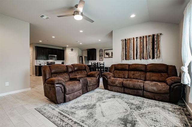 13005 Oleander Bay Lane, La Marque, TX 77568