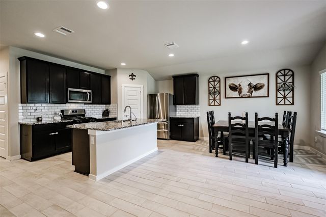 13005 Oleander Bay Lane, La Marque, TX 77568