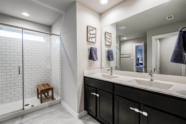 13005 Oleander Bay Lane, La Marque, TX 77568