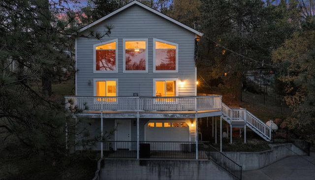 17296 Oscar Dr, Grass Valley, CA 95949