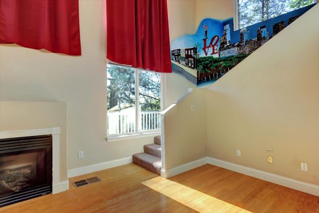 17296 Oscar Dr, Grass Valley, CA 95949