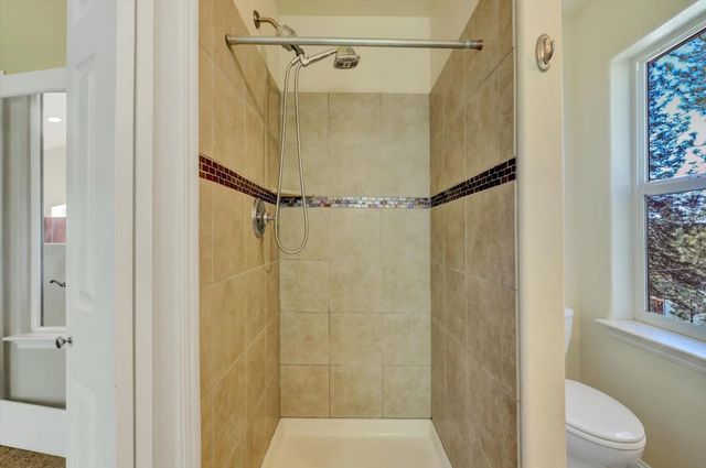 17296 Oscar Dr, Grass Valley, CA 95949